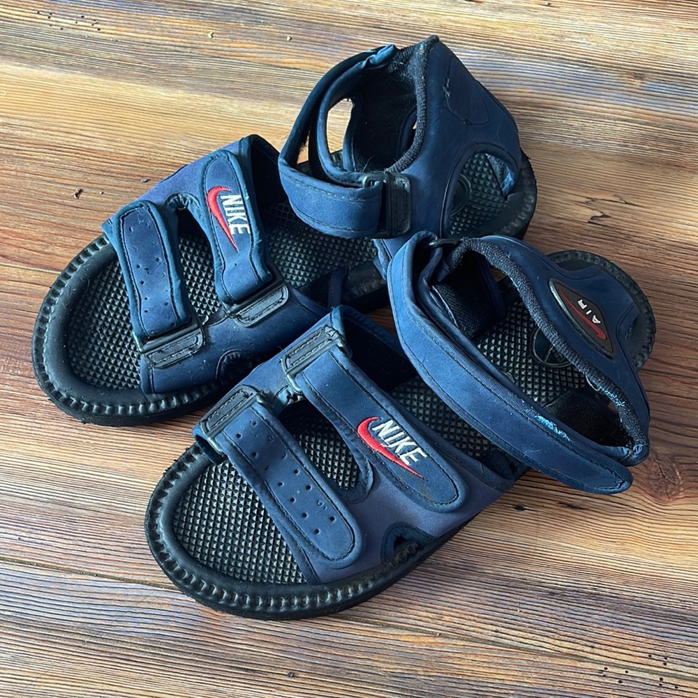 Nike Navy Blue and Black Youth Adjustable Sandals